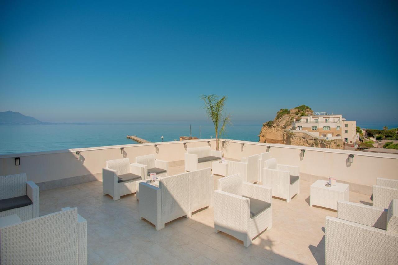 Naro Suites And Rooms Bacoli Buitenkant foto