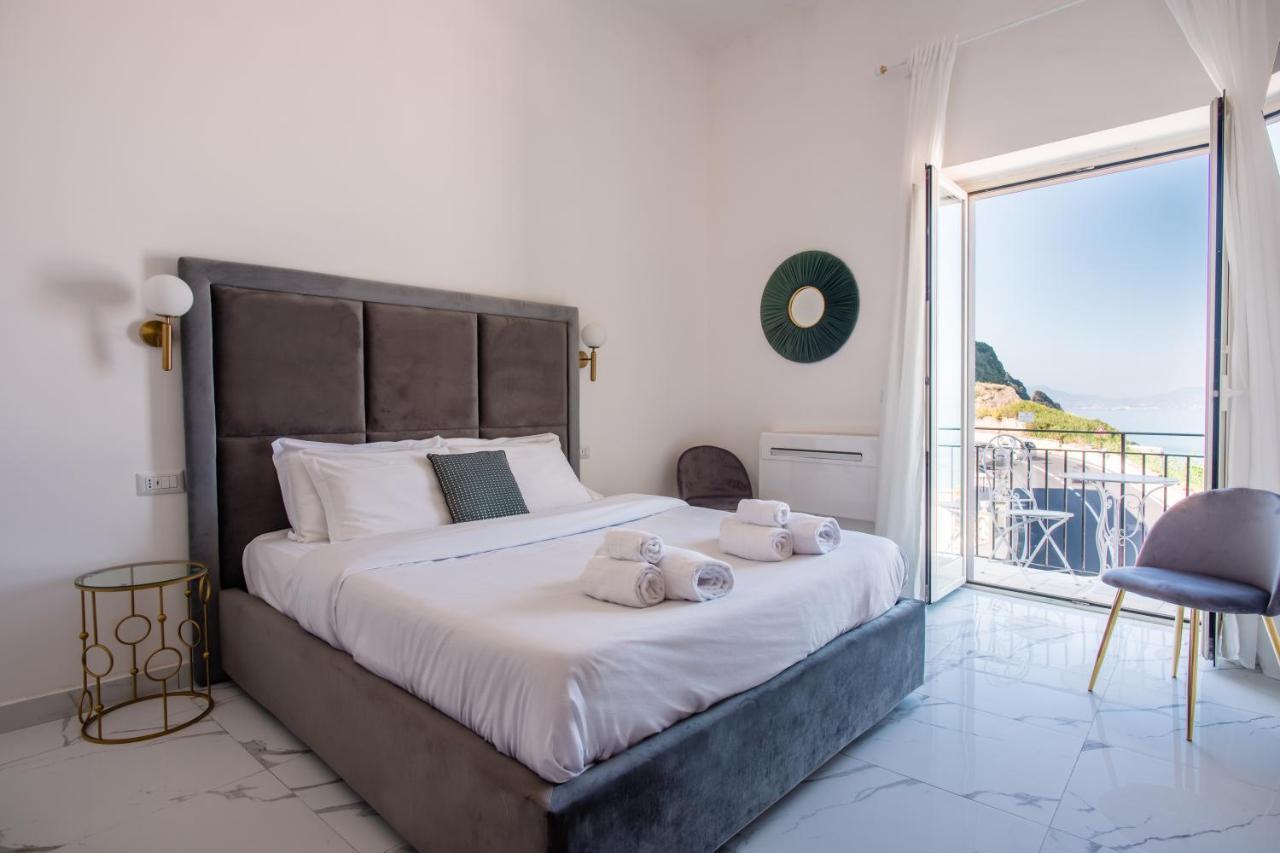 Naro Suites And Rooms Bacoli Buitenkant foto