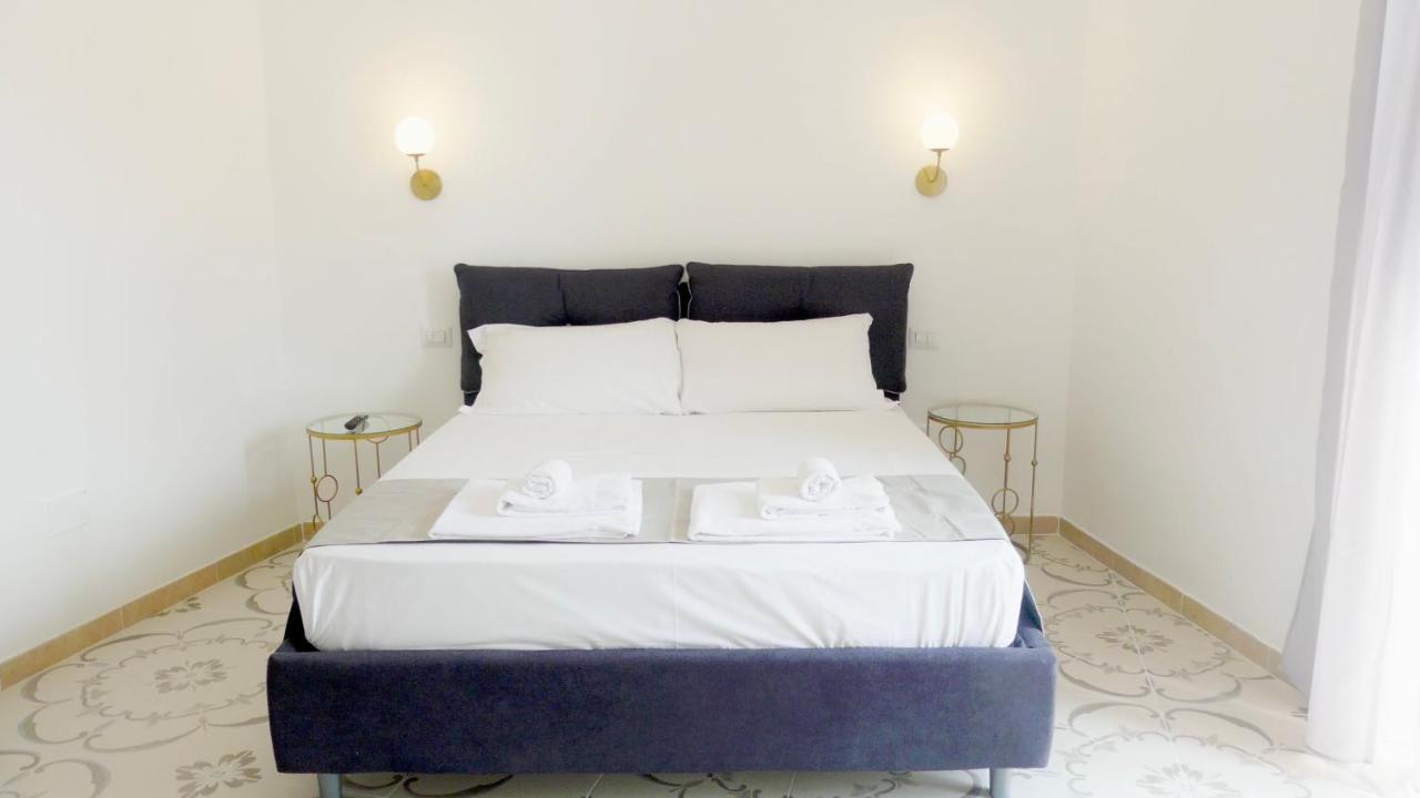 Naro Suites And Rooms Bacoli Buitenkant foto